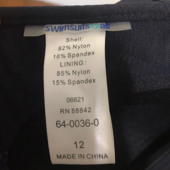 Swimsuits for All - Ashley Graham - Picture 4 of 4